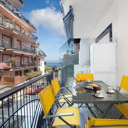 Yourhome - Mimosa Home Apartment Соренто Екстериор снимка